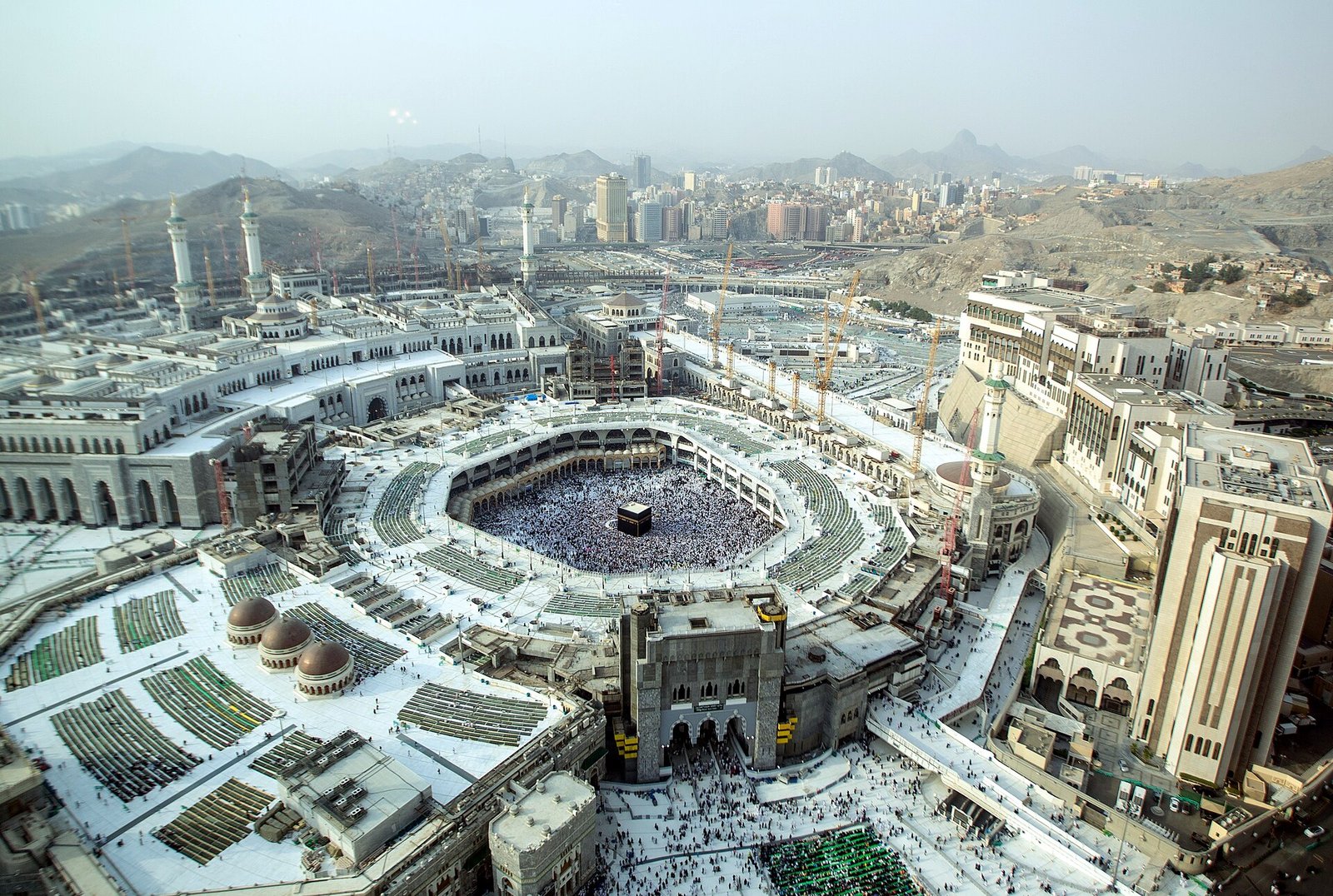 Aerial view of the Great Mosque of Mecca