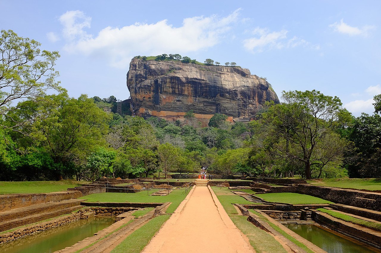 4 Country 10 Days Tour – Srilanka, Thailand, Malaysia & Indonesia